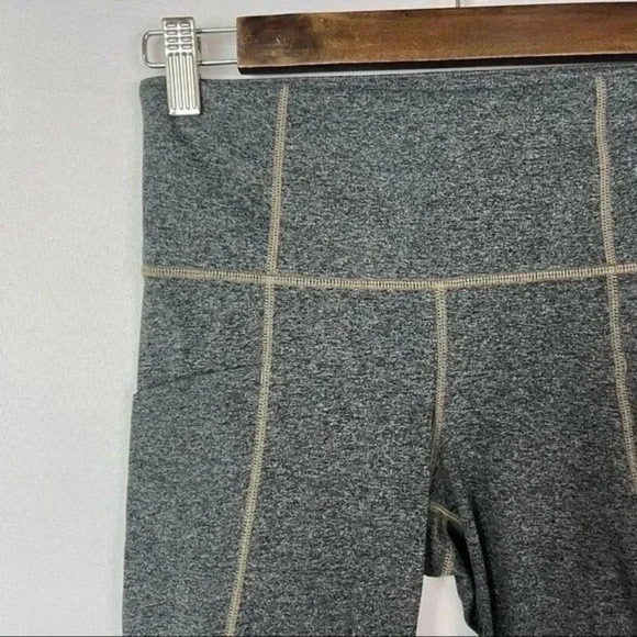 Athleta Gray Salutation Stash Full Length Athletic Leggings XS - Picture 4 of 5